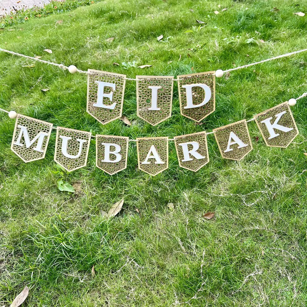 Wooden 'Eid Mubarak' Bunting